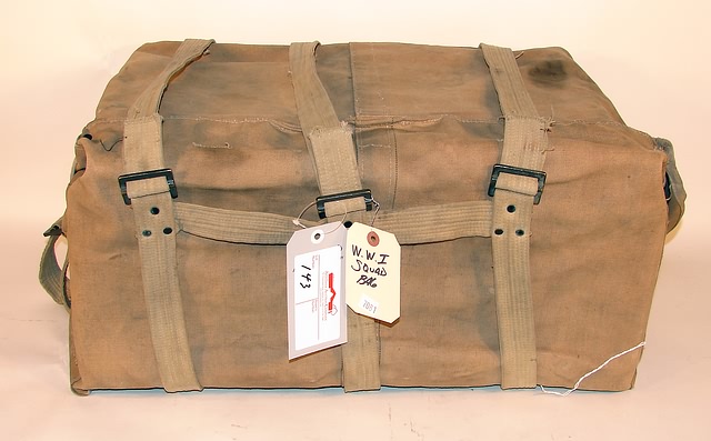 Appraisal: US WWI period squad bag made of reinforced light tan