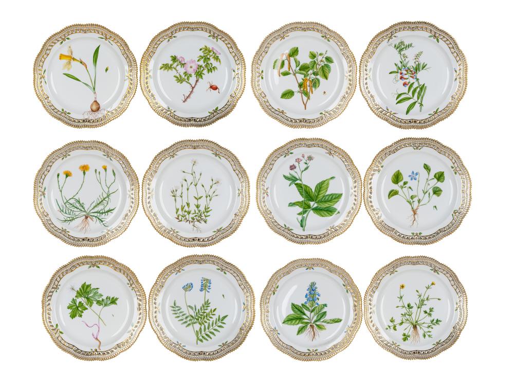 Appraisal: TWELVE ROYAL COPENHAGEN 'FLORA DANICA' PIERCED DINNER PLATESmodern each with