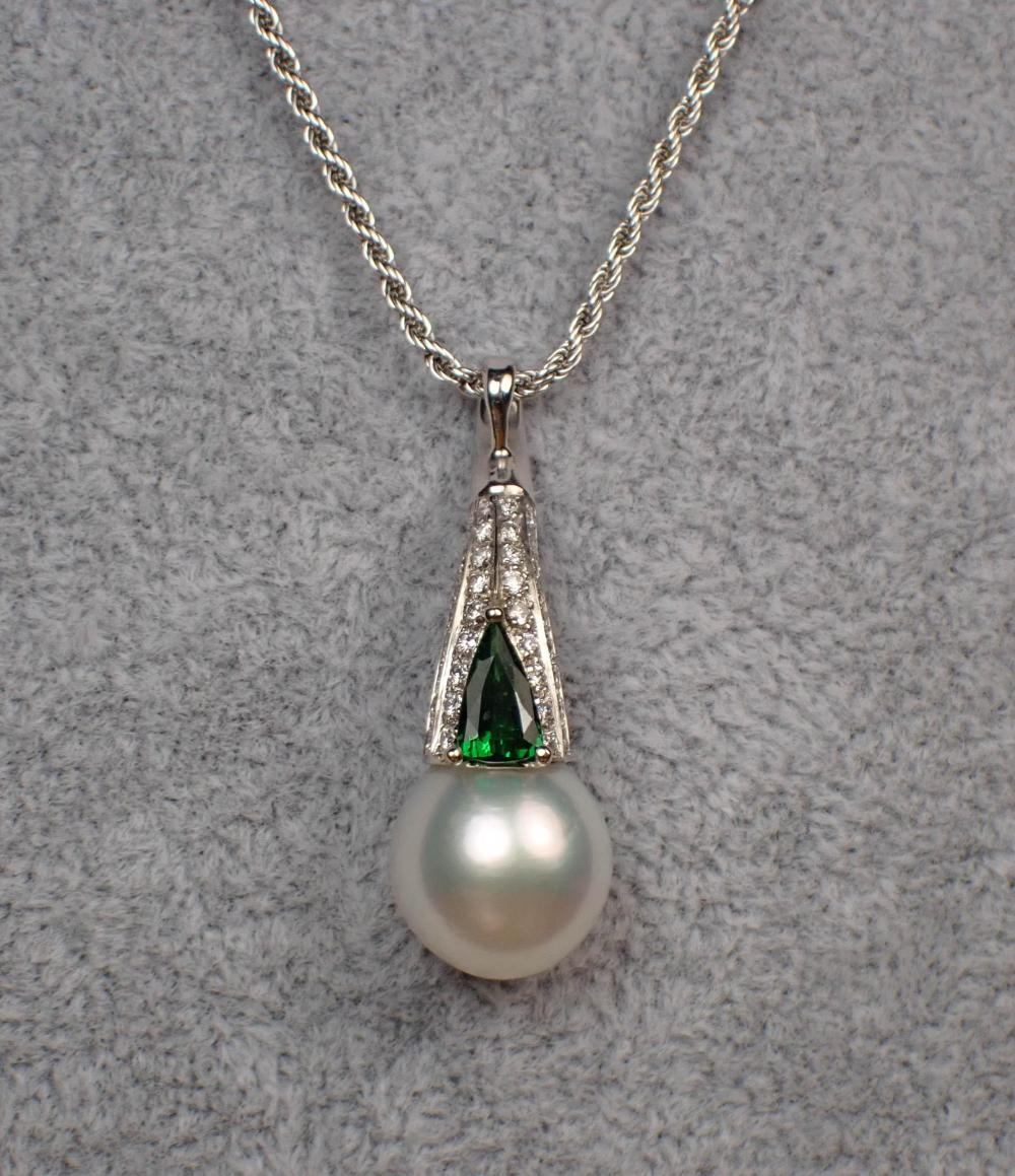 Appraisal: TSAVORITE DIAMOND AND PEARL PENDANT NECKLACE with a Italian made