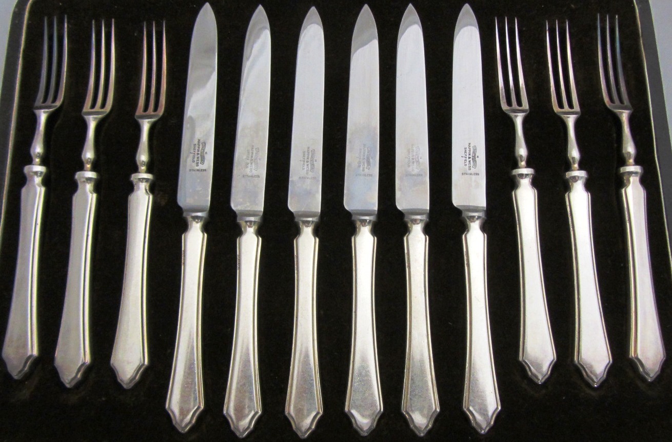 Appraisal: A silver christening spoon and fork Sheffield cased weight gms