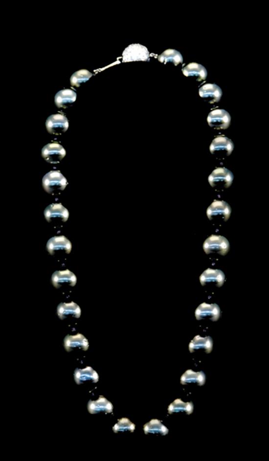 Appraisal: South Sea pearl necklace twenty-seven black pearls - mm ending