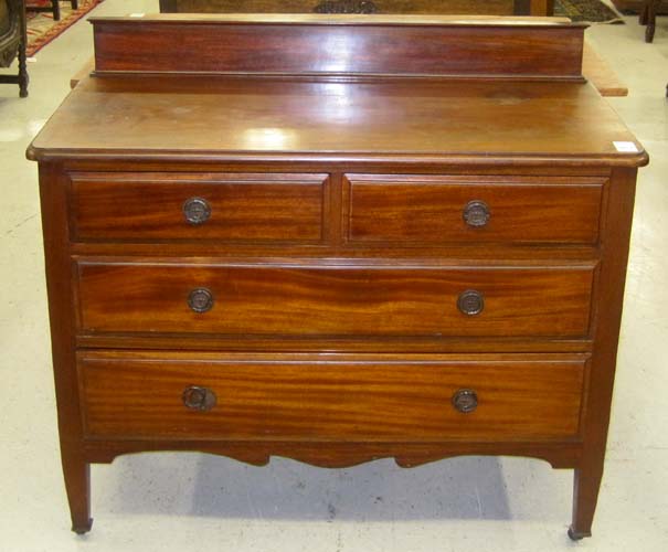 Appraisal: AN EDWARDIAN MAHOGANY SMALL CHEST OF DRAWERS English c the