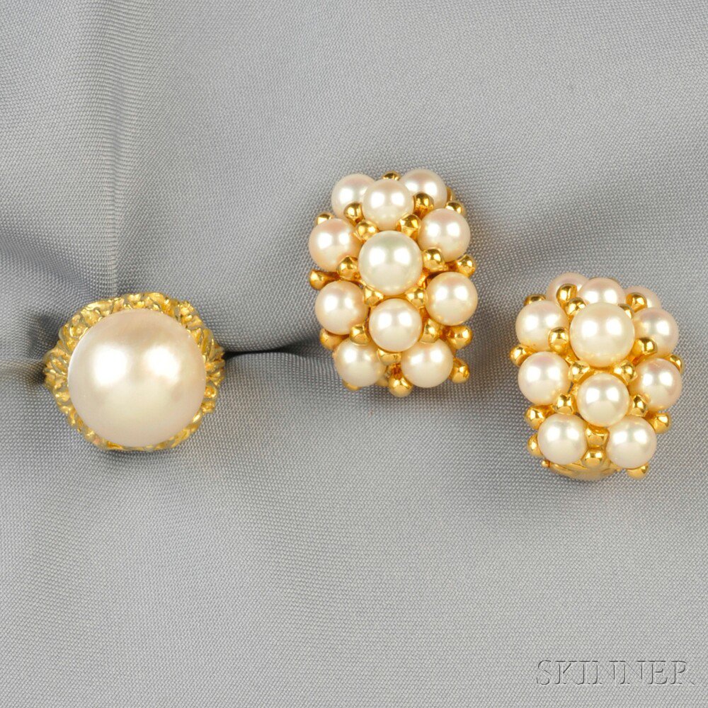 Appraisal: Two kt Gold and Pearl Jewelry Items a ring set