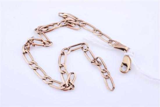 Appraisal: A FLAT CURB LINK BRACELET STAMPED CT GOLD