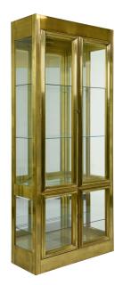 Appraisal: A MASTERCRAFT ILLUMINATED BRASS VITRINE A MASTERCRAFT ILLUMINATED BRASS VITRINE