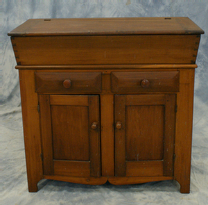 Appraisal: Poplar lift lid dry sink drawers and doors in base