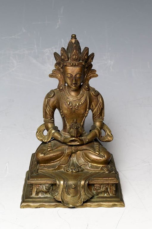 Appraisal: BRONZE SEATED FIGURE OF AMITAYUS TH CENTURY Depicting a Buddhist