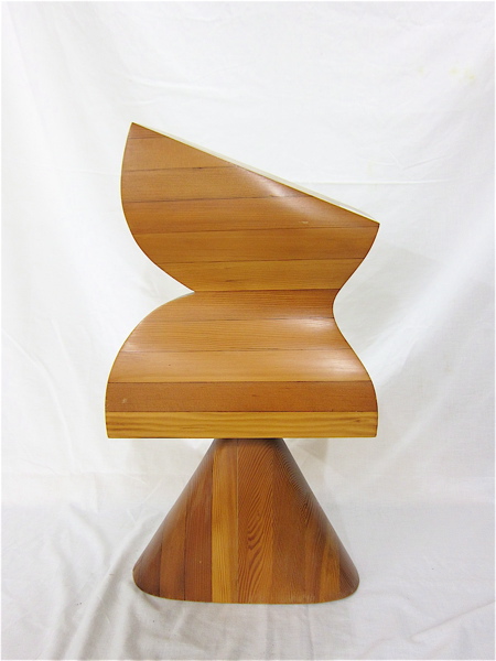 Appraisal: MANUEL IZQUIERDO WOOD SCULPTURE Spain Portland Oregon - an abstract