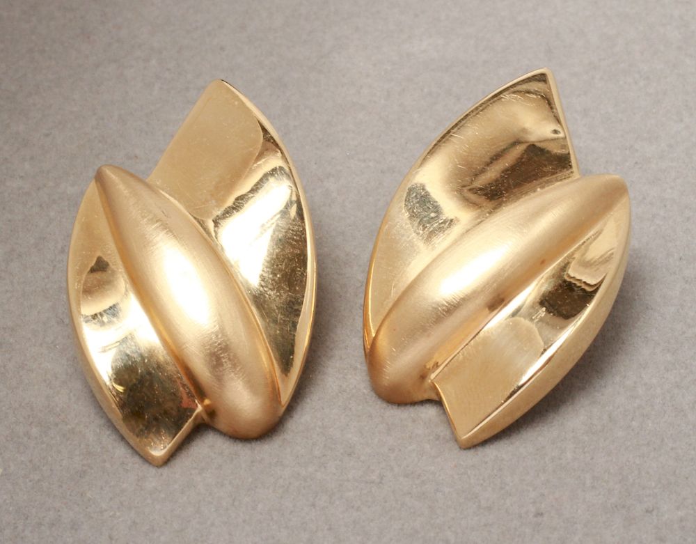 Appraisal: K Yellow Gold Modern Clip-On Earrings Pair K yellow gold