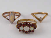 Appraisal: A mixed lot comprising three yellow metal tests carat gold