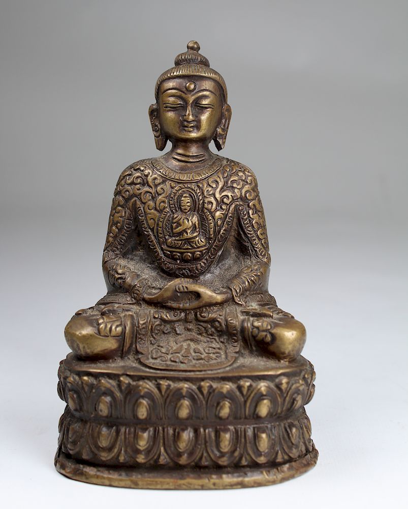 Appraisal: Chinese Bronze Seated Buddha Chinese Bronze Seated Buddha Height in