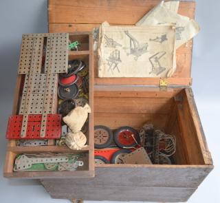 Appraisal: Early th century Meccano set in wooden crate