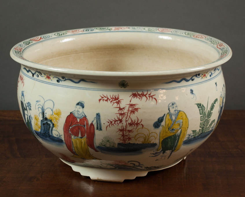 Appraisal: CHINESE QING PORCELAIN FOOTED JARDINIERE hand painted exterior featuring figures