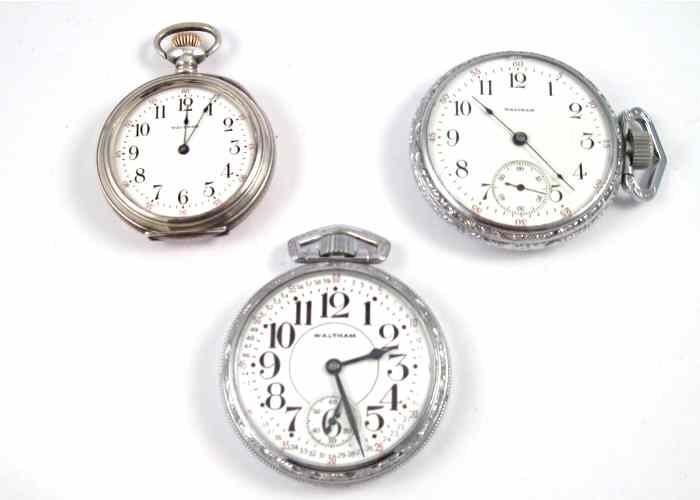 Appraisal: THREE AMERICAN WALTHAM OPENFACE POCKET WATCHES A model size jewels