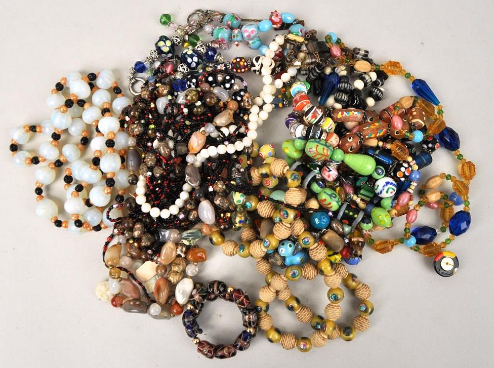 Appraisal: Discovery Group Costume Glass Bead Jewelry with use wear losses