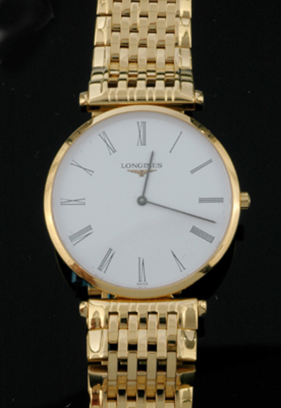 Appraisal: A GENTS LONGINES WRISTWATCH Recent Having a round white dial