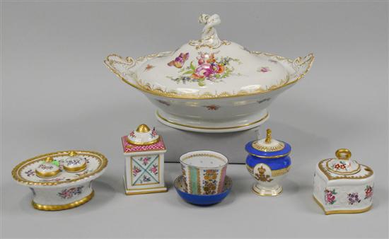 Appraisal: MEISSEN PORCELAIN FLORAL AND GILT DECORATED COVERED TUREEN impressed Meissen