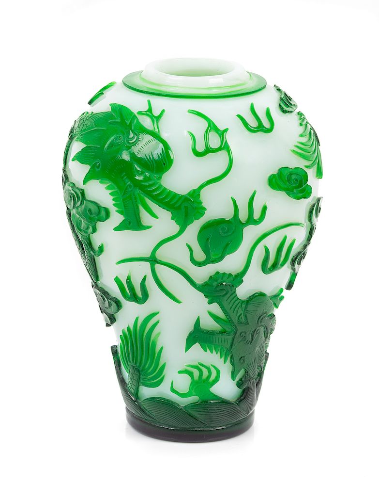 Appraisal: A Chinese Green Overlay White Peking Glass 'Dragon' Vase Meiping