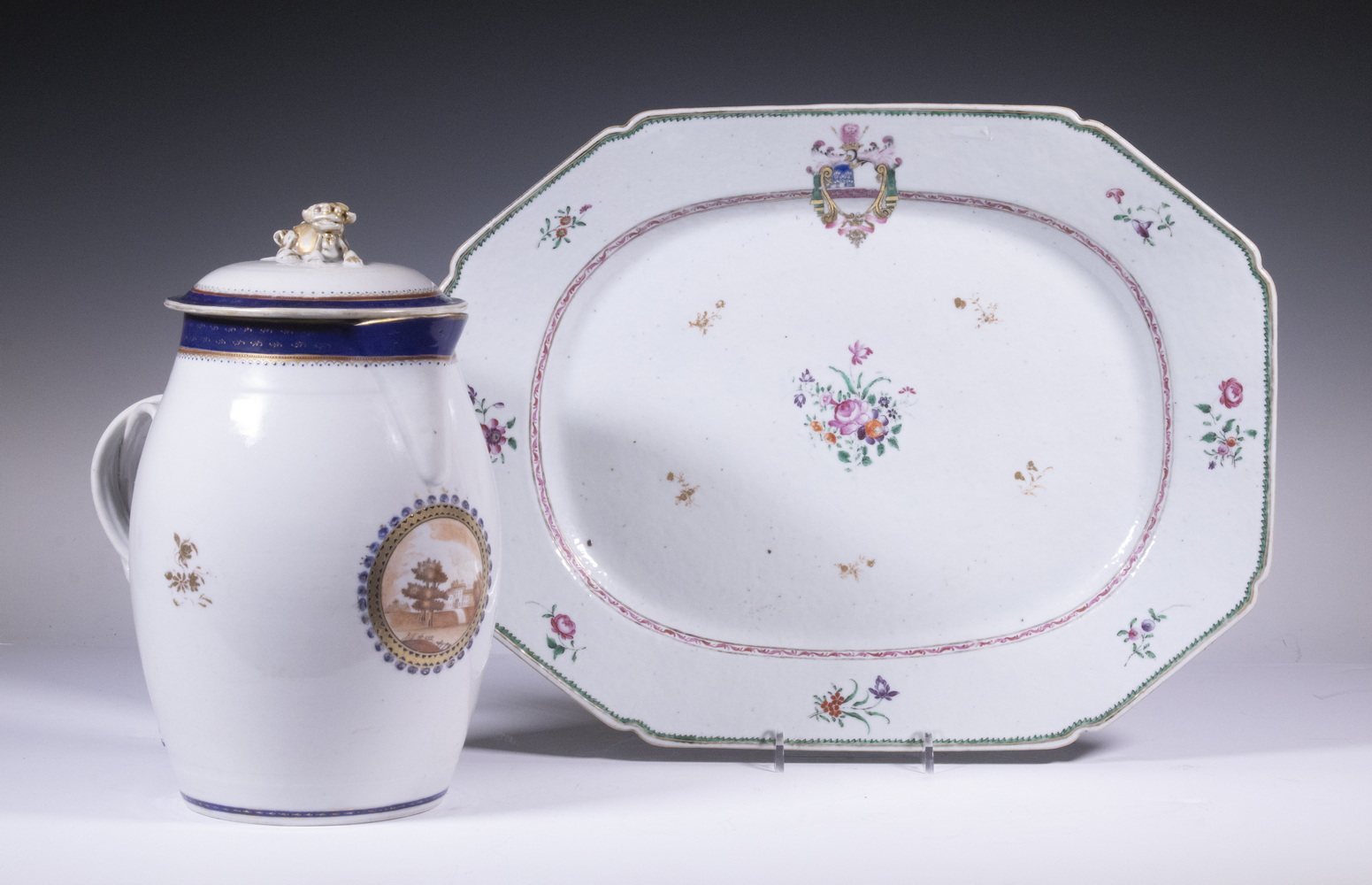 Appraisal: PCS CHINESE EXPORT PORCELAIN Including Late th c lidded cider