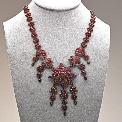 Appraisal: BOHEMIAN GARNET FRINGE NECKLACE ca Rose cut garnets on foil