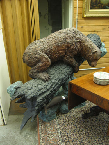 Appraisal: WESTERN BRONZE WILDLIFE SCULPTURE the study of a grizzly bear