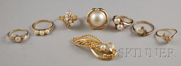 Appraisal: Group of Gold and Pearl Jewelry a brooch and several