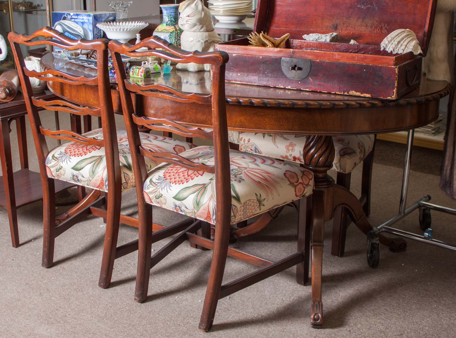 Appraisal: Dining room suite including table four chairs and two leaves