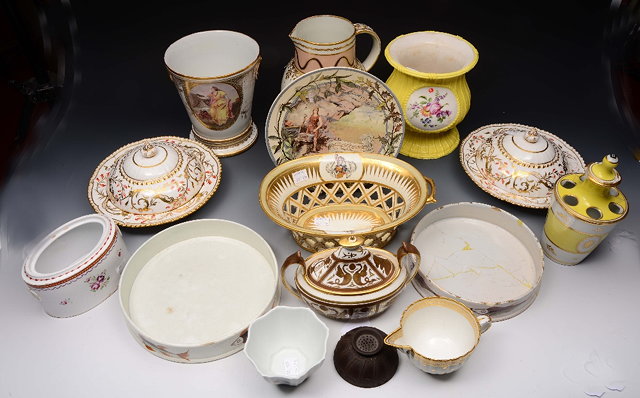 Appraisal: A COLLECTION OF FIFTEEN PIECES OF ENGLISH AND CONTINENTAL PORCELAIN