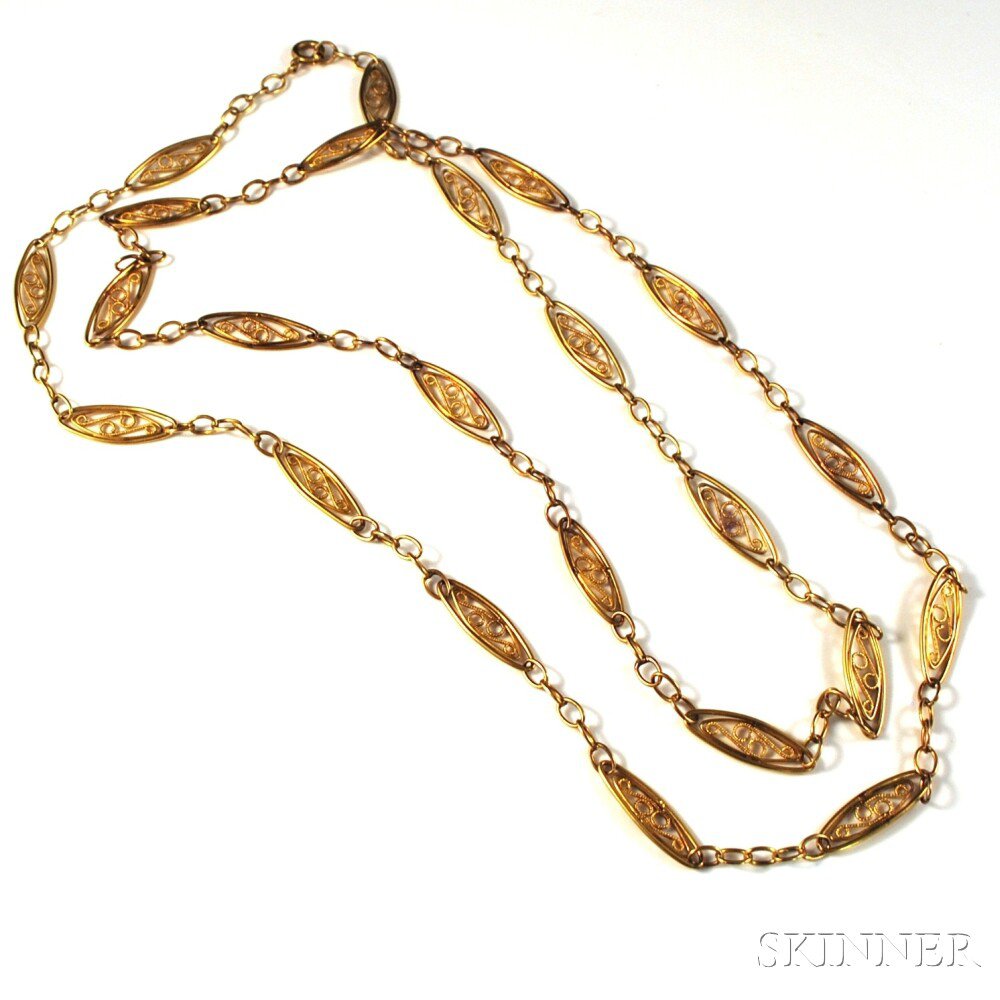 Appraisal: kt Gold Chain of navette-form links with filigree lg in