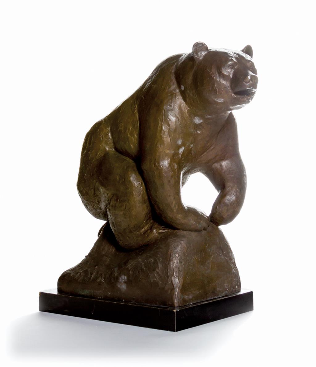 Appraisal: DAVID WYNNE British - Grizzly Bear bronze signed and dated