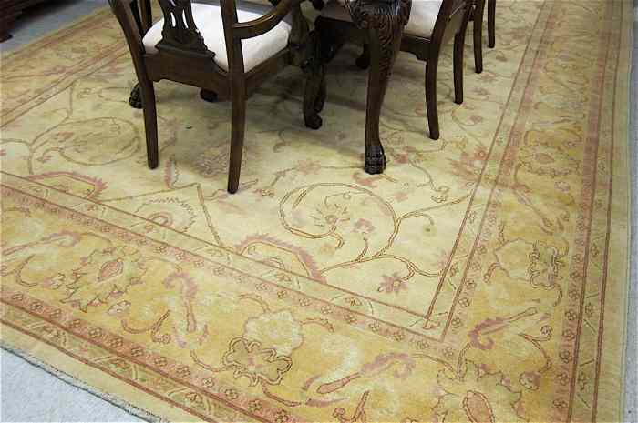 Appraisal: HAND KNOTTED ORIENTAL CARPET Pakistani Oushak overall floral tracery on