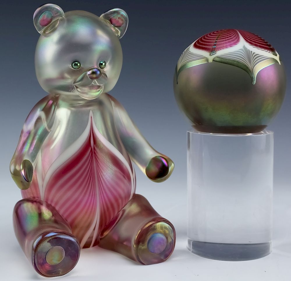 Appraisal: Stuart Ableman Studio Art Glass Bear Paperweight Stuart Ableman art