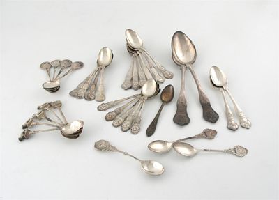 Appraisal: Canine interest A large quantity of modern commemorative spoons relating