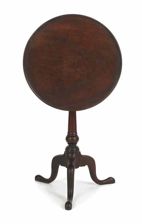 Appraisal: Delaware Valley Queen Anne walnut candlestand ca with a round