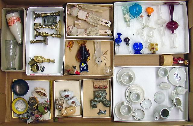 Appraisal: Lot Glass lamps and bottles Chinese snuff bottle 's clothes