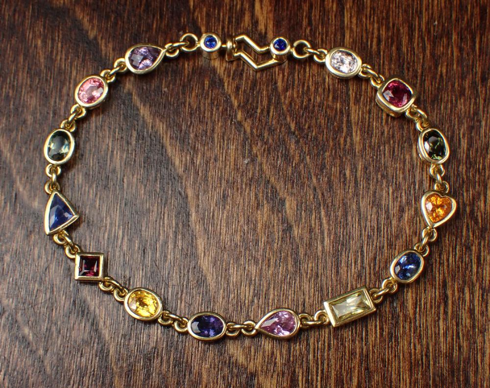 Appraisal: RUBY SAPPHIRE AND EIGHTEEN KARAT GOLD BRACELET The k yellow