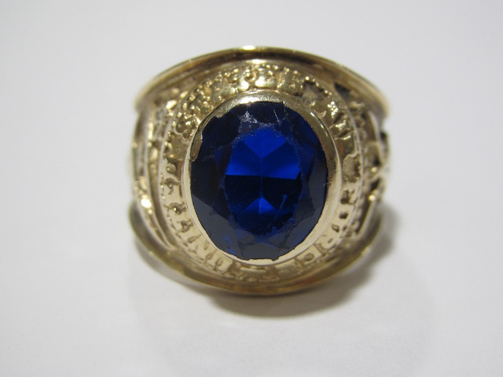 Appraisal: Gents ct gold stone set college ring