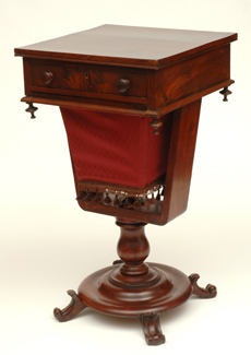 Appraisal: A VICTORIAN MAHOGANY WORK TABLE With a rounded rectangular top