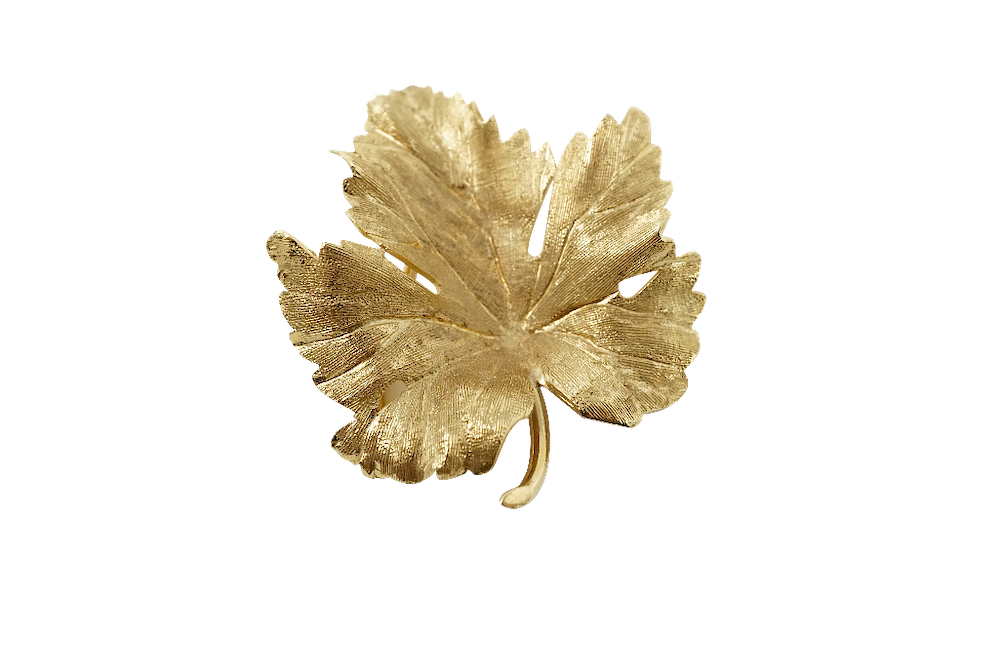 Appraisal: Fourteen Karat Yellow Maple Brooch Fourteen Karat Yellow Gold Maple