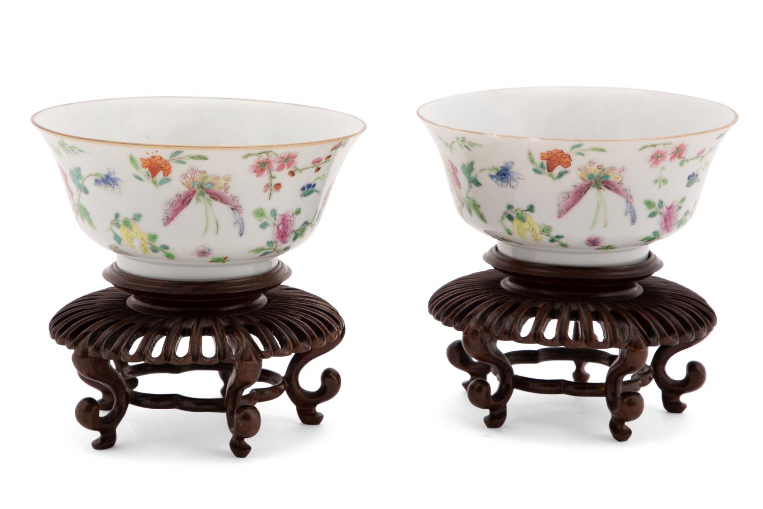 Appraisal: PAIR CHINESE FAMILLE ROSE BOWLS W STANDS Pair of Chinese