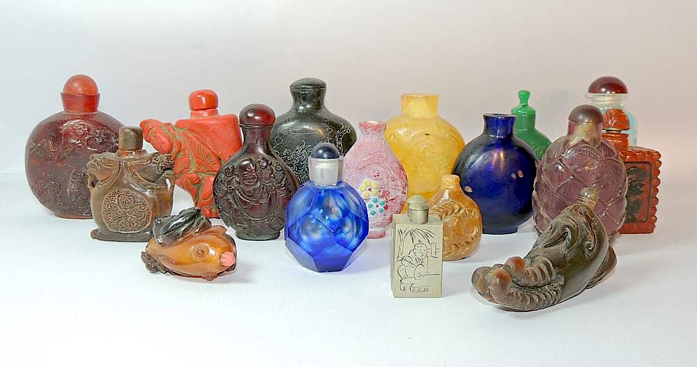 Appraisal: Grouping of Seventeen Snuff Bottles Seventeen snuff bottles including glass