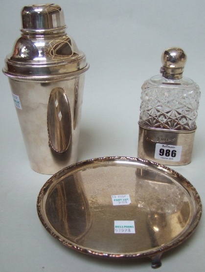 Appraisal: A Victorian silver mounted faceted glass spirit flask the mount