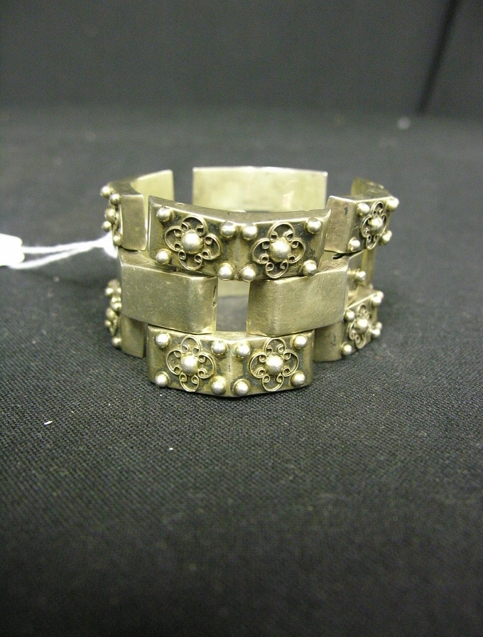 Appraisal: MEXICAN STERLING BRACELET Size by weight troy