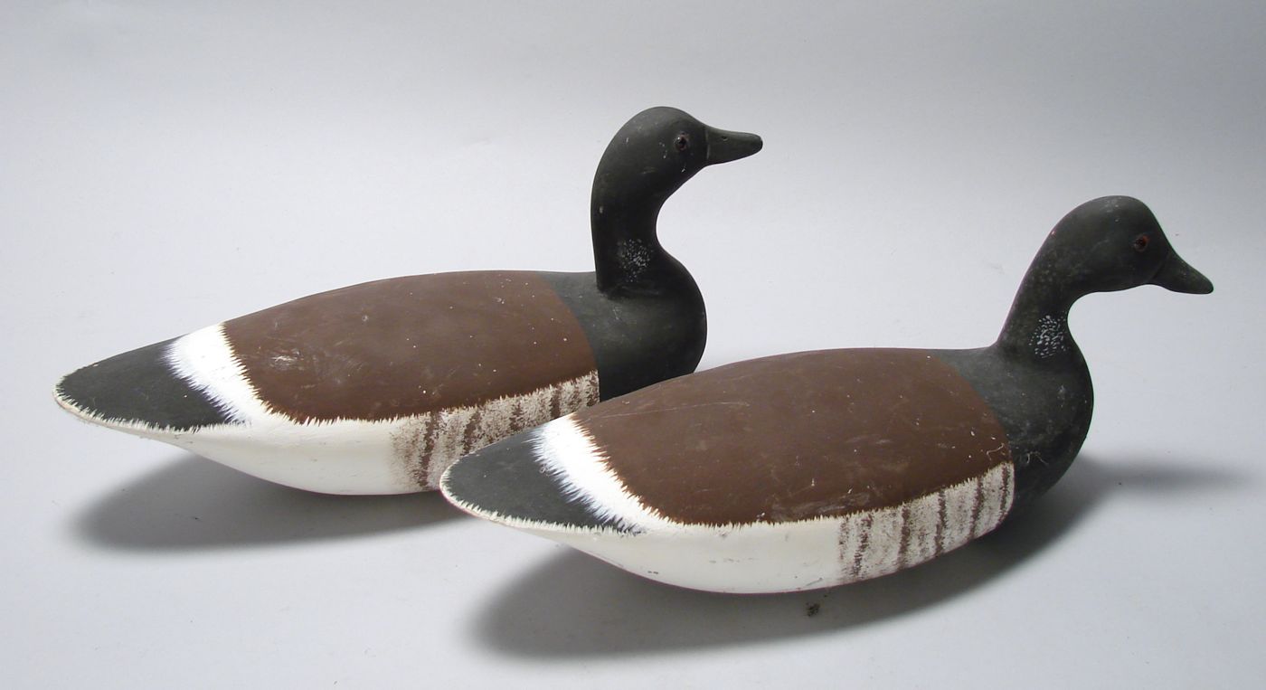 Appraisal: PAIR OF CONTEMPORARY BRANT DECOYS from New Jersey Glass eyes