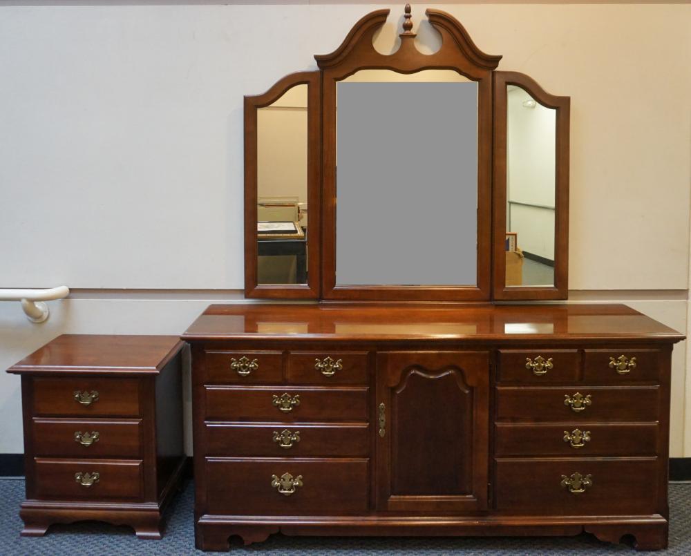 Appraisal: Thomasville Cherry Dresser with Mirror and Associated Night Stand Chest