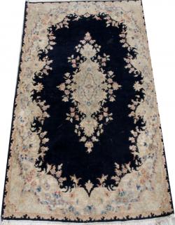 Appraisal: WOOL RUG WOOL RUG W ' L ' A dark