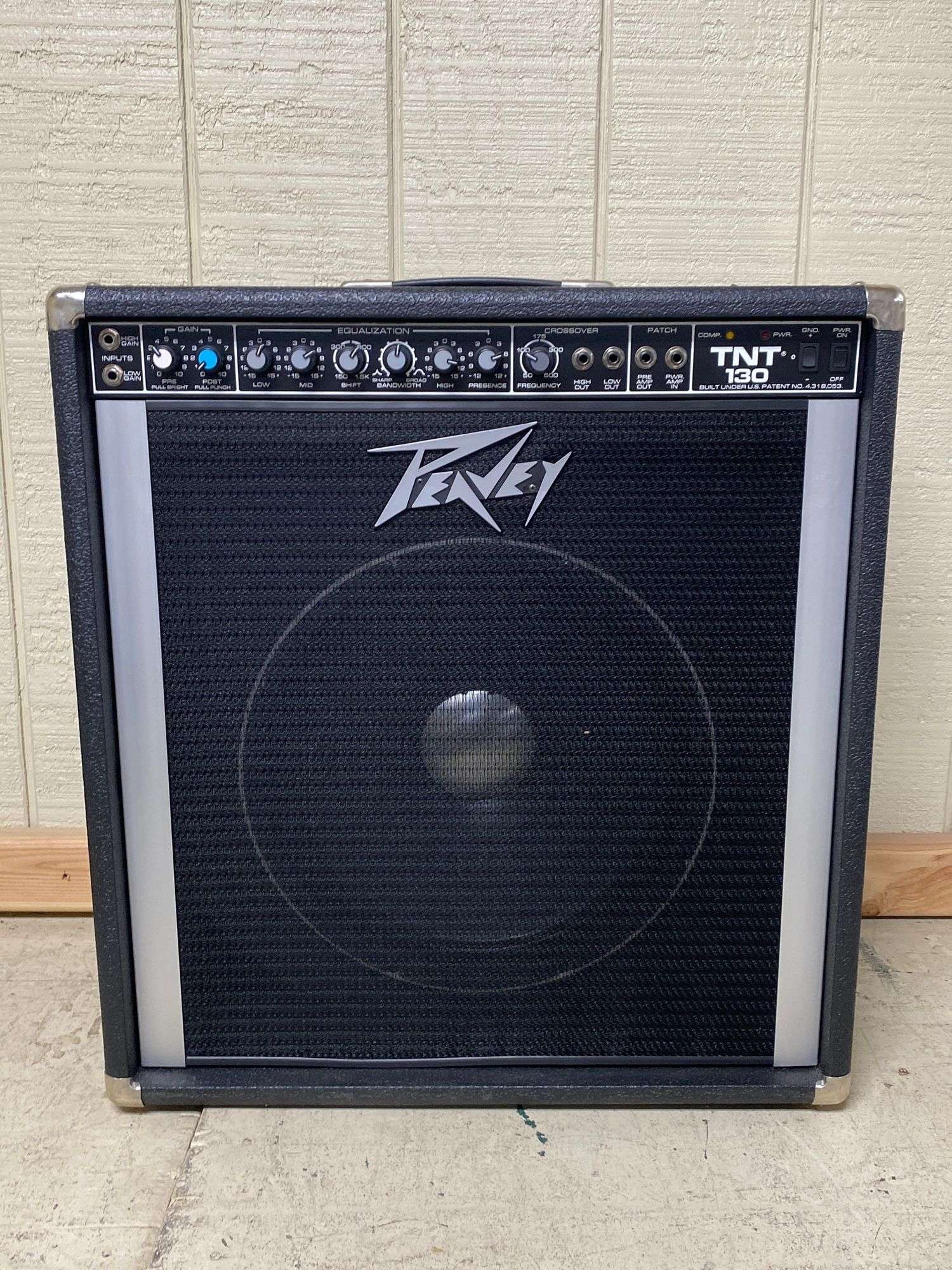 Appraisal: Peavey TNT ampPeavey TNT amp untested All guitars and stringed