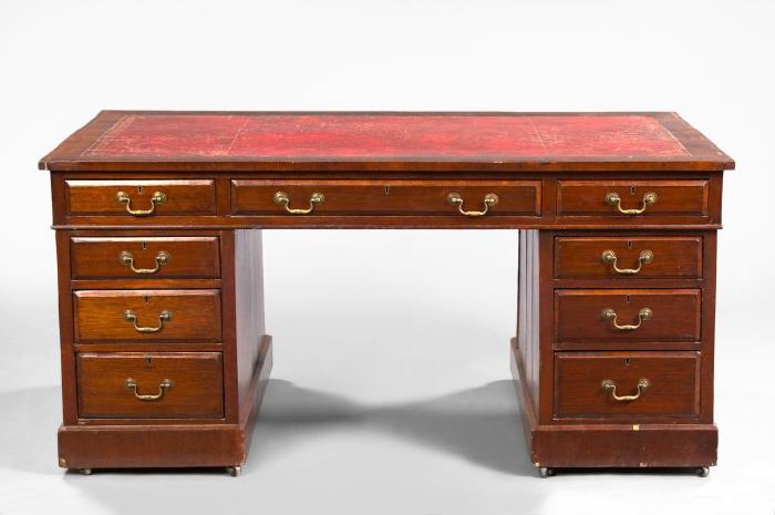 Appraisal: George III-Style Mahogany Pedestal Desk early th century the rectangular