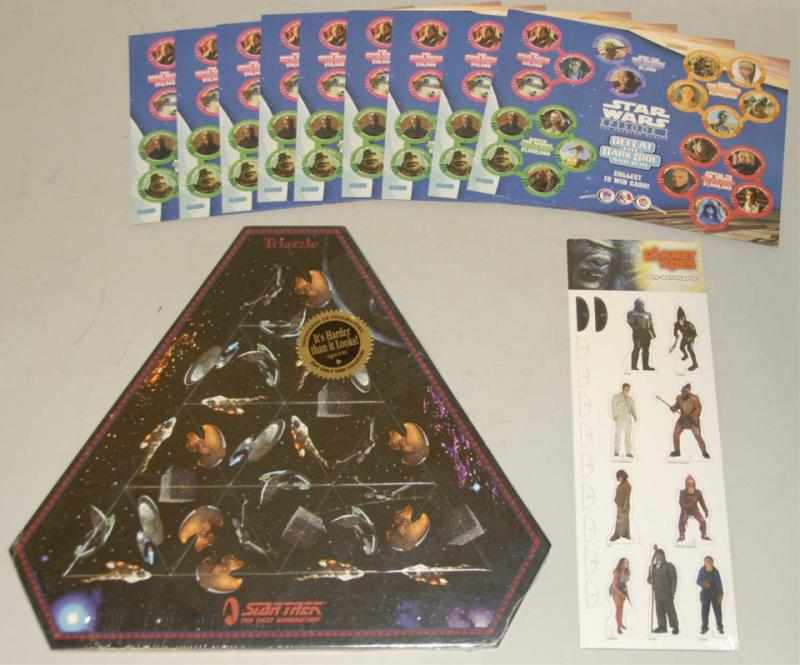 Appraisal: Lot of Assorted Star Wars Items This lot includes Star