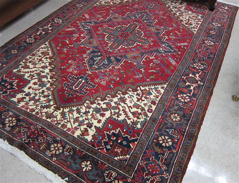 Appraisal: PERSIAN GERAVAN CARPET Heriz region East Azerbaijan Province northwestern Iran